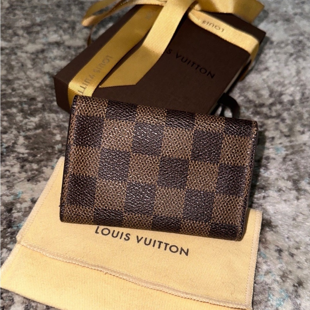 Louis Vuitton 6-Key Holder Damier Ebene - Picture 2 of 8